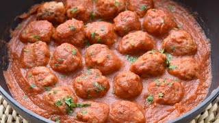 Meatballs with tomato