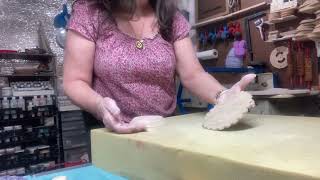 Dianna’s Mud Shop: making a “poof” pot