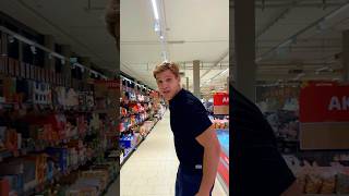 Frauen klären im Supermarkt 😂 #frauen #frau #schönes #fyp #supermarket #comedy #funny