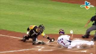 20130808 CPBL 象VS犀牛 2下 鄭兆行左外野穿越安打帶1分打點 首開紀錄