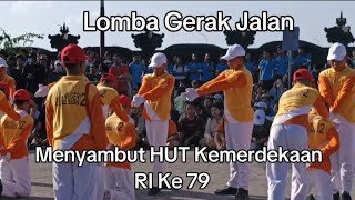 Formasi Terbaik Pada Lomba Gerak Jalan Tingkat SMP Se-Kecamatan Manggis