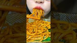 Noodles ASMR 🍝 ASMR Food Eating Sound / Noodles Mukbang #Shorts (1)