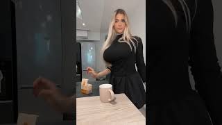 Wanna tea? 🍵 #lexi2legit #brittanya razavi #val2legit