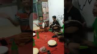 latihan bareng ambi mas gondrong keplakane josss😂😂😂(seni terbang selendang biru desa gintangan)