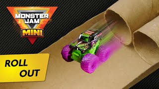 Minis Crash race through Paper Towel Tubes! Monster Jam Minis Big Stunt #3