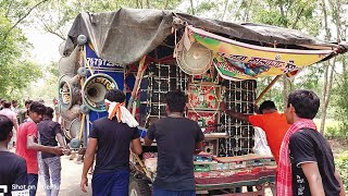 খেপি মা সাউন্ড কেমন ওভার বেশ বাজিয়ে ‌রোড শো কোরছে পুরো ভিডিও টা শেষ পর্যন্ত দেখো না দেখলে চরম মিস