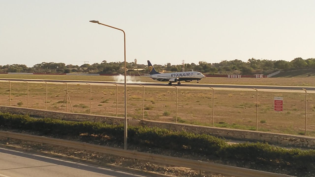 Ryanair Landing 4k рџ ірџ Youtube