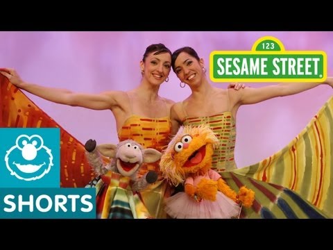 Sesame Street: the Feijoo sisters teach Zoé in Lambarena
