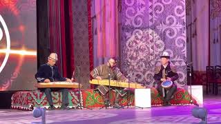 Traditional music  Хаккас менен Кыргызды ажыратпаган музыкасы жана жетиген аспабы.