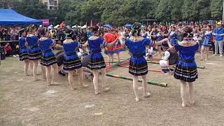 Chinese Zhuang folk bamboo pole dance中国壮族民俗竹竿舞