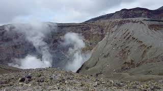 北九州福岡自駕親子遊Ep. 3 (阿蘇火山觀光直升機/阿蘇火山博物館/阿蘇中岳火山口/阿蘇牛燒肉 小次郎渕/阿蘇駅 /熊本 /勝烈亭 /鶴屋百貨公司/下通商店街)