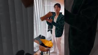 Gift Unboxing Moment 🎁💝 #mewsuppasit #alwaysmew #mewlions #shorts #mew#viral#mcm#gift#birthday#love