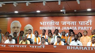 #LIVE: Another Setback to Mamata Banerjee,1 TMC MLA \u0026 20 local Bengal leaders joins BJP