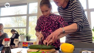 Scholieren maken gezonde lunch: \