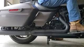 Harley-Davidson Street Glide with air ride and electric center stand