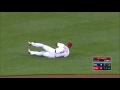 mil@cin cozart lays out to snag villar s liner