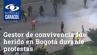 Momento en que gestor de convivencia fue herido en Bogotá durante protestas