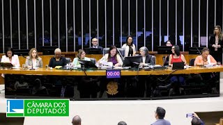 Plenário presta homenagem ao Dia Internacional da Mulher e à conquista do voto feminino - 26/02/2025