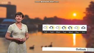 [HD] Sara Blizzard the weather presenter,, East Midlands Today