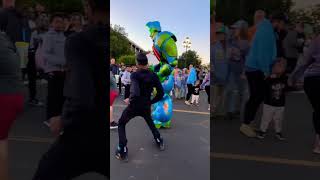 WOP at NC Stare Fair #statefair #wop #dance #robot #fypシ゚viral #vibes #videoshort #smile #raleigh