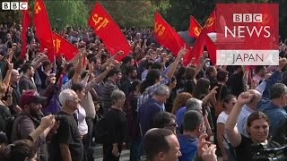 トルコ連続爆発テロ追悼　怒りの矛先は政府にも