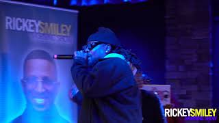 Wale Performs 