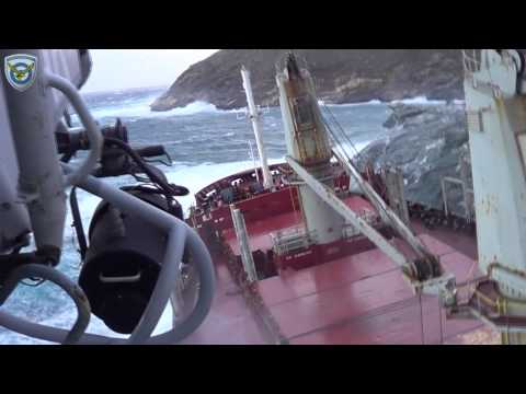 Oλοκληρώθηκε ασφαλώς η περισυλλογή των 22 ναυτικών από το «GOODFAITH»[vid+pics]