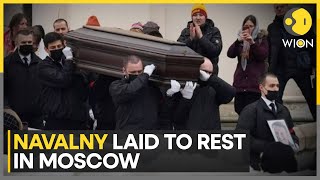 Hundreds bid farewell to Alexei Navalny at his funeral in Moscow | WION