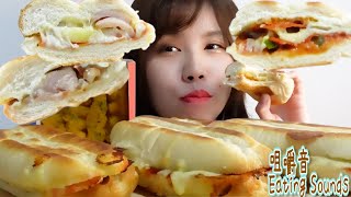 【モッパン/MUKBANG】ドミノピザのピザサンドとチーズ棒を食べる。Domino's Pizza Pizza Sandwich \u0026 Cheese Stick ASMR 【Eating Sounds】