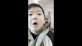 今天是不是拿话套我#小屁孩的日常 #我家臭小子 #调皮捣蛋的小家伙