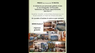 frezio nel suo studio con invito alla visita