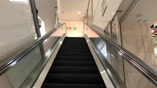 ［エスカレーター］ゆめタウン博多　    三菱製　escalator