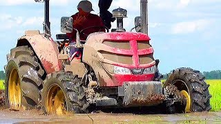 Newest Yanmar tractor under water, Yanmar EF725T