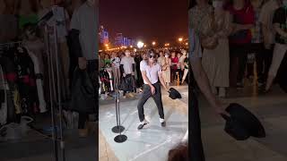 Michael Jackson's BEAT IT(dance remix) street performance - Impersonator CAI JUN #vlogmusic