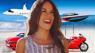 Sarah Butler  Lifestyle ! Income, House,Net Worth, Car Collection, Mansion, Private Jet ,etc