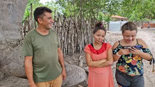 CHICO MUSEU E AMIGOS VISITA A FAMÍLIA MORORO E TEM MUITO RISADA