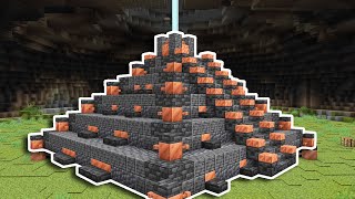 I built an UNDERGROUND Pyramid in Minecraft 1.17