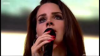 Lana Del Rey performs 'National Anthem' | Glastonbury 2014 - BBC