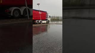 New Gen Scania R Topline Hits Old Gen Scania In Chaotic Car Park...