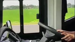 Cewek cantik supir bus