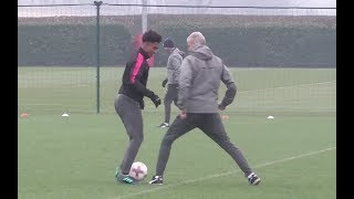Reiss Nelson skills Arsene Wenger in Arsenal training