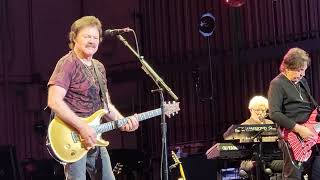 THE DOOBIE BROTHERS - Another Park, Another Sunday - Live PNC