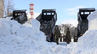 大雪像の雪、輸送開始　さっぽろ雪まつり準備着々