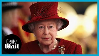 LIVE: Queen Elizabeth dead - views of London as Britain and world mourns