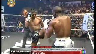 Buakaw Por Pramuk VS Mabel Abdallah in Bangkok 2011