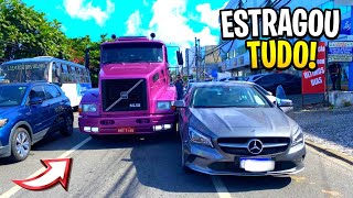 BATERAM NO NOSSO VOLVO NL12! - Corujinha Vlog