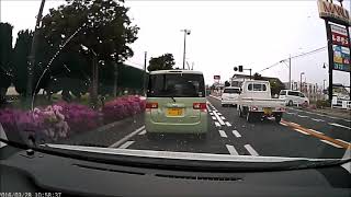 【ドラレコ】老害～♪こっちが止まるの前提で運転してるの？