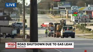Gas leak shuts down street in Pacolet
