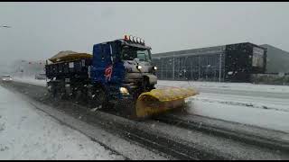 Sneeuwschuiven in Veldhoven