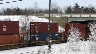 CN 5760 in Washago (06MAR2011)